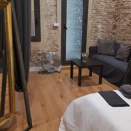 Loft Ramblas Apartment Barcelona